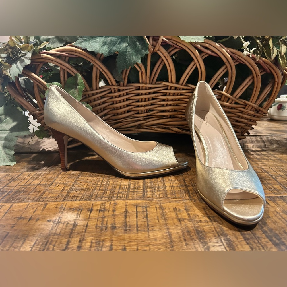 New Cole Haan Gold Peep-Toe Heels Classic Design